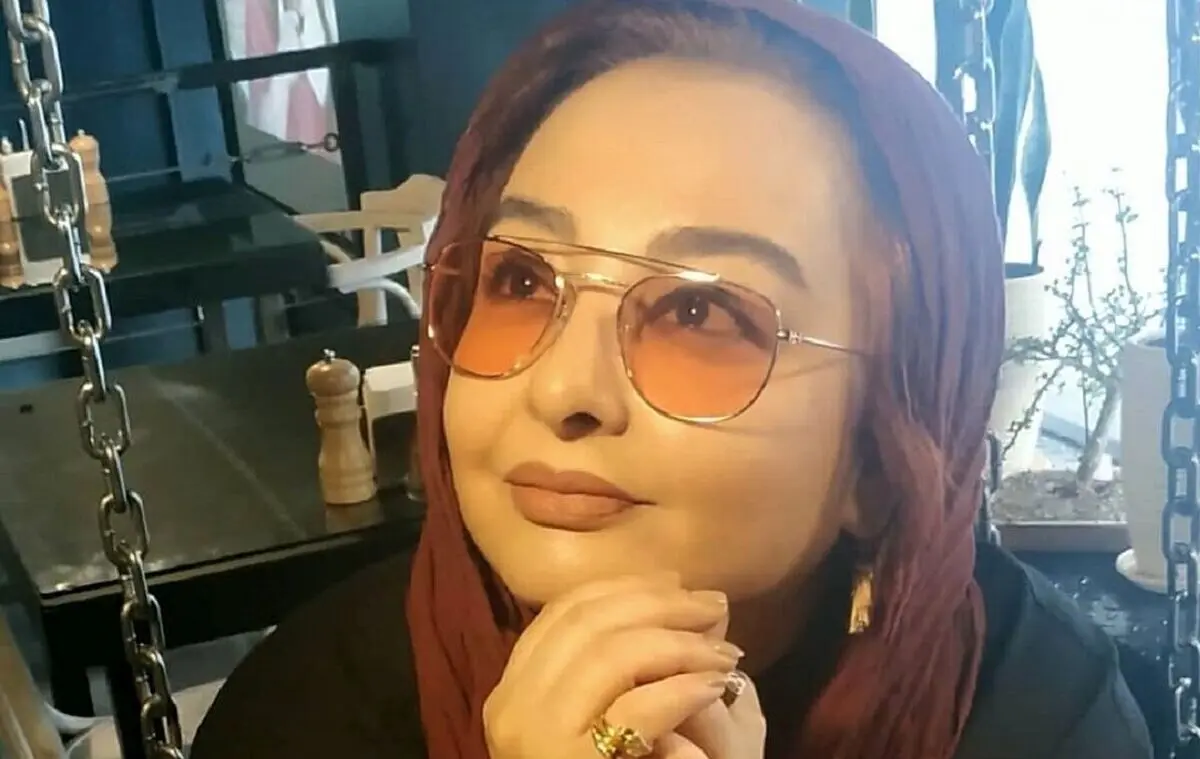 سفر در زمان؛ «ماهایا پطروسیان» در کنار پدرش در یک سینما؛ سال 79 