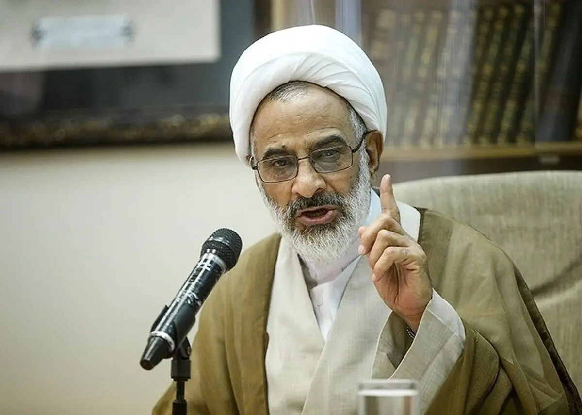  فعلا که مذاکره‌ای در کار نیست، هر زمانی که دشمن شروط ما را قبول کرد مذاکره می‌کنیم/ هر زمانی که با نظر ولایت، میدان جنگ ما از میدان موشکی به میدان مذاکره تبدیل شد این مردم آن روز حمایت هم می‌کنند/ ویدئو