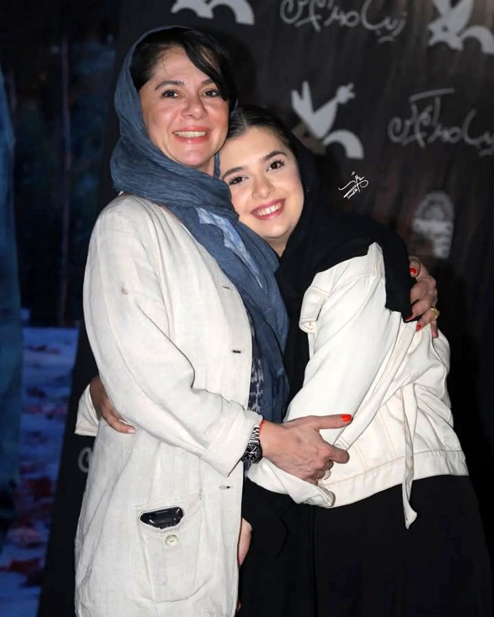 مستانه مهاجر و نفس بازغی در اکران خصوصی 1