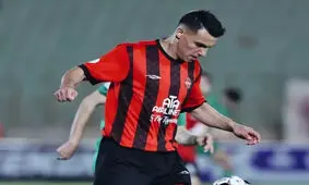 حسین‌زاده: بیرانوند را خیلی اذیت می‌کنید!
