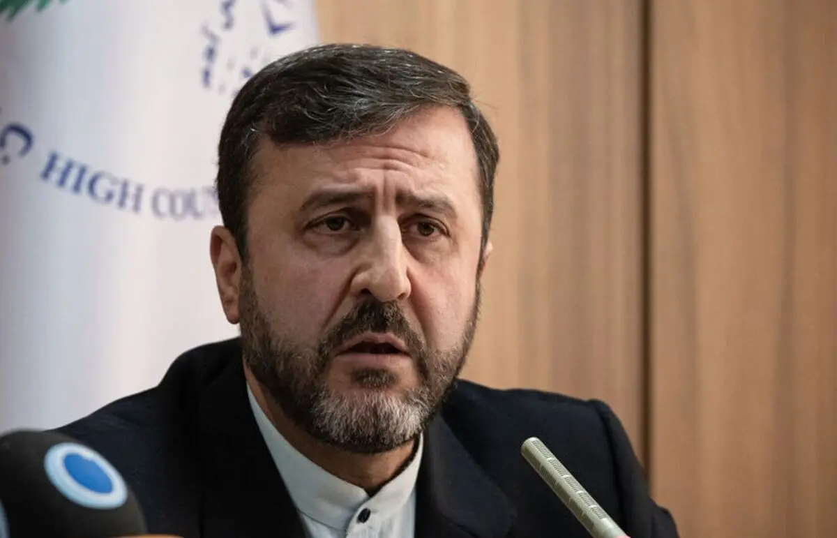 غریب آبادی عازم ژنو شد


