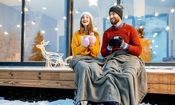 چرا نوشیدن یک لیوان شیرکاکائو داغ پیش از خواب معجزه می‌کند؟