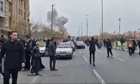  حمله به نزدیکی تشییع پیکر ۸ شهید در ایست بازرسی خاوران در تهران/ ویدئو
