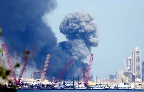 برخورد موشک قدرتمند ایرانی به پایگاه امریکایی در بحرین/ ویدئو