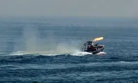 ادعای آسوشیتدپرس: ایران قصد دارد که هفته آینده یک مانور نظامی برگزار کند/ این مانور شامل شلیک در تنگه هرمز خواهد بود