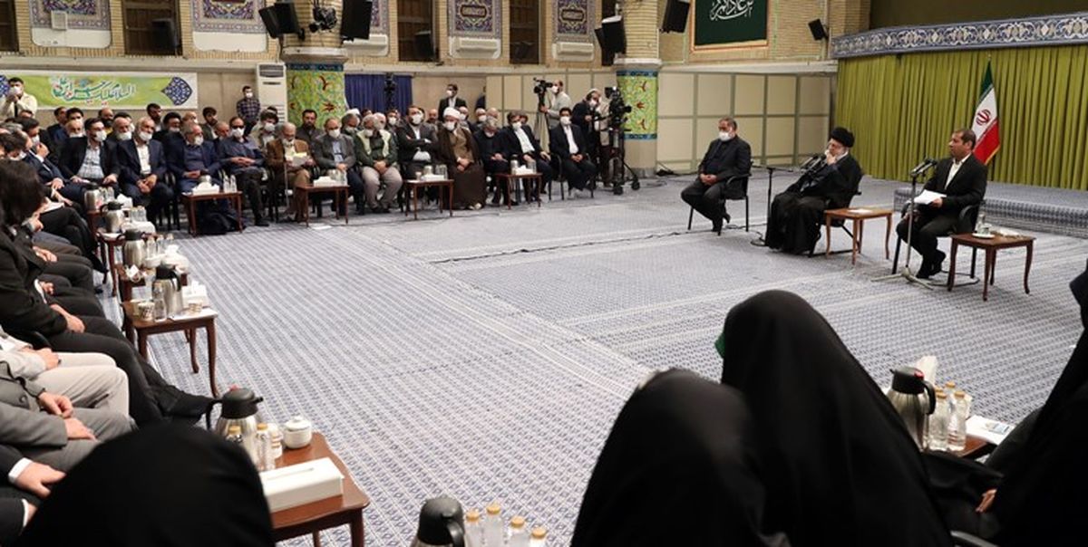 رهبر انقلاب در دیدار شاعران: فخریزاده به معنای واقعی کلمه مخلص بود و خدا پاداشش را داد