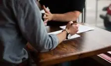 عجیب ترین آگهی استخدام در ایران/ 14 میلیون حقوق؛ داشتن لپ‌تاپ، اجباری!