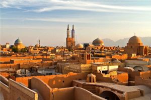 یزد؛ نخستین شهر خشت خام جهان /  قدیمی ترین میدان ساعت شهری در ایران را ببینید / تصاویر 