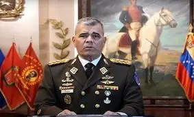 ناوهای جنگی و پهپادهای ونزوئلا برای مقابله با آمریکا در کارائیب مستقر شدند/ ترامپ زیردریایی هسته‌ای اعزام کرد