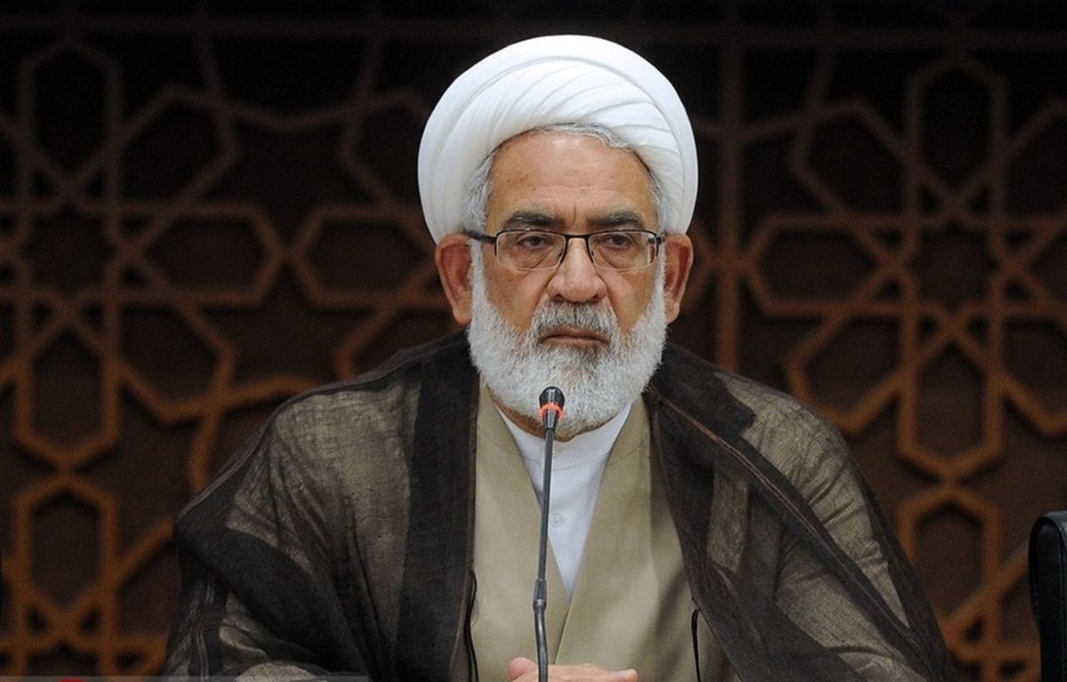 هشدار دادستان کل کشور به وزیر اقتصاد درباره نحوه واگذاری سهام باشگاههای استقلال و پرسپولیس