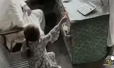 آبنباتی که سارق را از کارش پشیمان کرد/ ویدئو