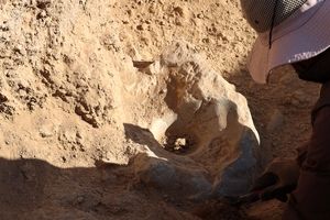 کشف دروازه‌ دوره اشکانیان در خراسان شمالی/ پاشنه سنگی دو هزار ساله دروازه درست سرجای خودش پیدا شد 