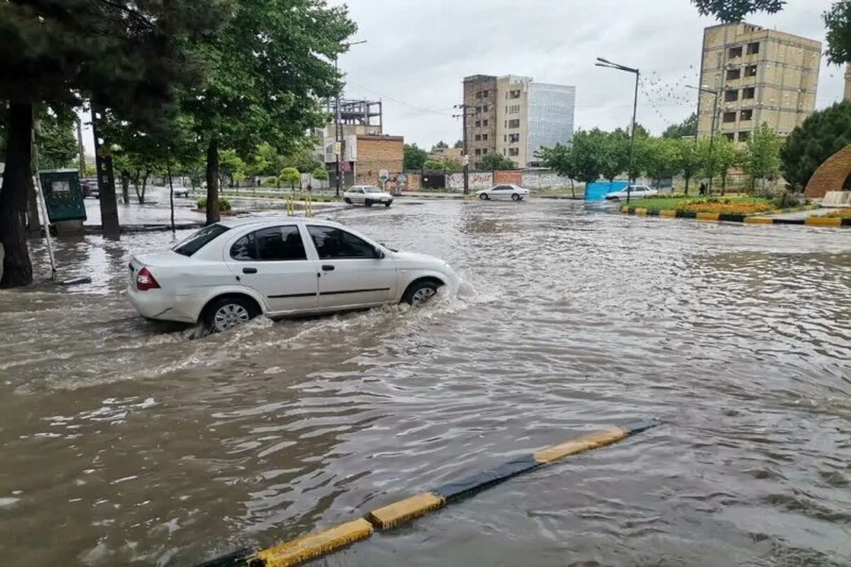 آبگرفتگی معابر اهواز به سرعت رفع خواهد شد

