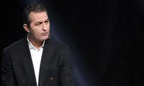 هر کسی می‌آید فدراسیون فوتبال فقط گند می‌زند/  امیدوارم روزی برسد که یک اتفاق خوب بیفتد در کشور ما تا مردم جان بگیرند