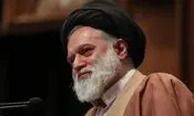 ورود آیت‌الله سیدمصطفی خامنه‌ای، فرزند ارشد رهبر شهید انقلاب به حرم مطهر امام حسین (ع)/ ویدئو