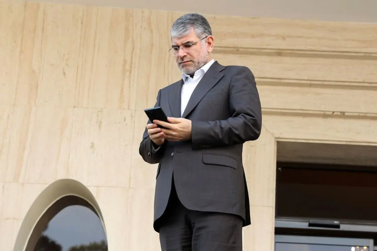 وزیر سابق کشاورزی رئیسی که نامش به فساد چای گره خورده برای انتخابات مجلس ثبت‌نام کرده است/ ساداتی‌نژاد تایید صلاحیت شد؟

