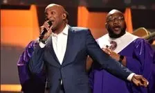 یک منحرف پیر و ناامید؛ اتهام جنسی ستاره موسیقی و کشیش مشهور