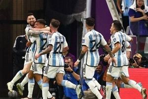 آرژانتین به نیمه‌نهایی رفت / وداع هلند با جام‌جهانی در ضربات پنالتی