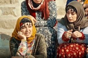 سفر در زمان؛ «شیرین» سریال نون خ در جلسه دفاع دکتری در 38 سالگی/ عکس