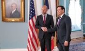 وزیران خارجه آمریکا و فرانسه درباره ایران گفتگو کردند


