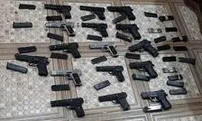 کشف ۴۰ قبضه کلت آمریکایی در سیستان و بلوچستان/ ویدئو