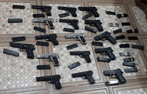 کشف ۴۰ قبضه کلت آمریکایی در سیستان و بلوچستان/ ویدئو