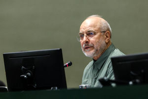 اسنپبک غیرقانونی است و ایران نیز خود را ملزم به رعایت قطعنامههای غیرقانونی از جمله تعلیق غنیسازی نمیداند/ برخی تلاش دارند با چشم بستن بر واقعیت های بدیهی، اجرای اسنپ بک را مقدمه جنگ تصویر کنند