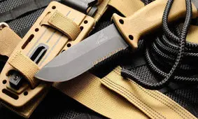 چاقوی کوهنورد جوان او را تا نزدیکی مرگ برد