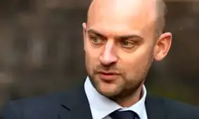 فرانسه: اگر مذاکرات هسته‌ای ایران به نتیجه نرسد رویارویی نظامی اجتناب‌ناپذیر است