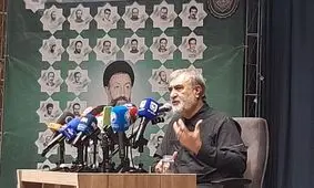 روایت رئیس کمیسیون امنیت ملی مجلس از اصرار مقام اماراتی برای تحویل نامه ترامپ به رهبر شهید/ در پاسخ به 5 نقطه سواحل ایران توسط آمریکا به 8  نقطه آنها حمله شد