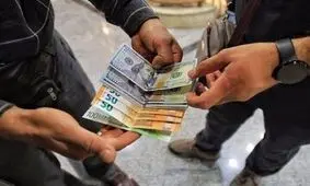 سیگنال جدید رییس‌کل بانک مرکزی به قیمت دلار/ بازار طلا بلوکه شد

