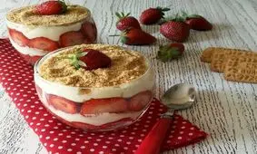 طرز تهیه انواع دسر مگنولیا در طعم‌های مختلف
