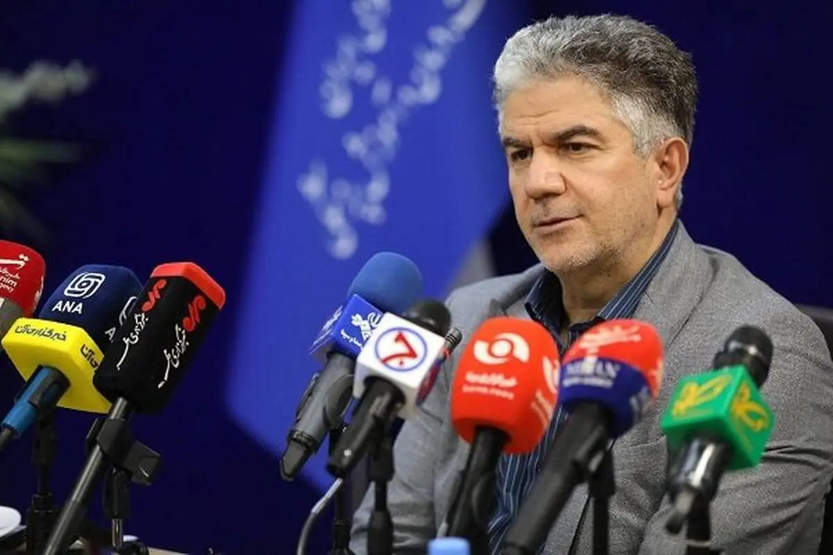 پاسخ وزارت بهداشت به گلایه بیماران: صف انتظار در همه دنیا وجود دارد
