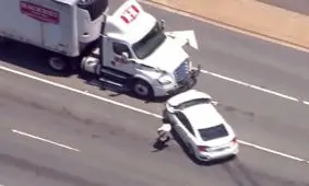 تعقیب و گریز باورنکردنی، سارق ۴ خودرو دزدید و دو بار تصادف کرد/ ویدئو
