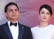 فرش قرمز زیر سایه یک استایل تاریخی؛ سها نیاستی با این لباس هخامنشی توجه همه را ربود/ ویدئو
