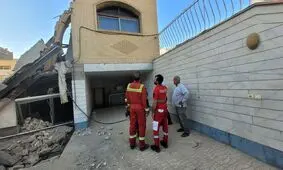 دختر 16 ساله زیر آوار خانه اش دفن شد
