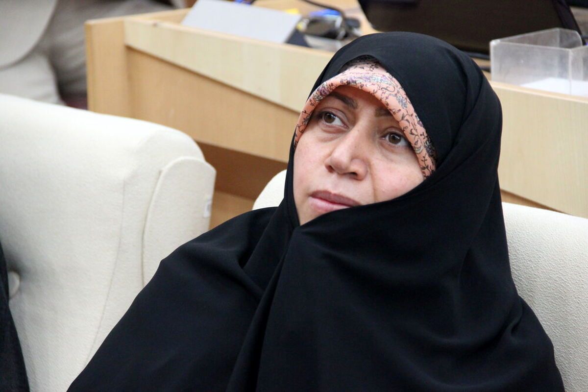 واکنش فاطمه محمدبیگی، نماینده قزوین به اتهامات درباره استفاده اطرافیانش از رانت/
همسرم دکترای استراتژیک دارد، آیا نمیتواند شغل مناسبی داشته باشد؟