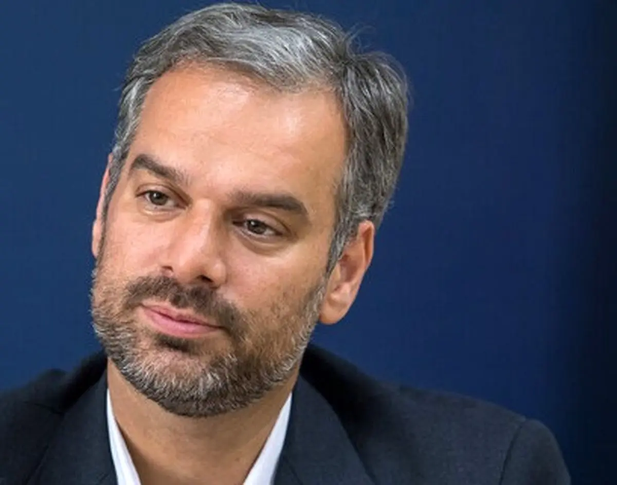 انتقادات دیروز به برجام امروز هم پابرجاست/ برجام جوری نوشته نشده که بتواند به طور کامل منافع اقتصادی ما را تامین کند/ باید واقعیت مزایای اقتصادی برجام برای مردم تبیین شود