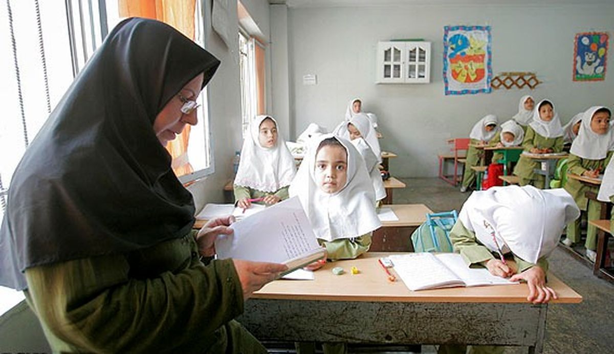 واگذاری نخستین سهام بورسی به معلمان در بهار آتی