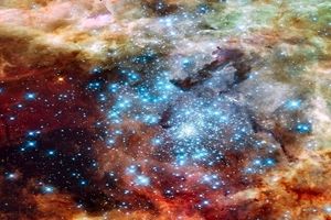 نگاه هابل به یک سحابی ستاره‌زا

