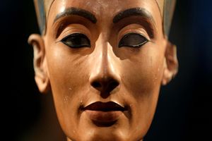 چرا نفرتیتی، زن قدرتمند و مرموز مصر باستان هنوز هم جذاب است؟
