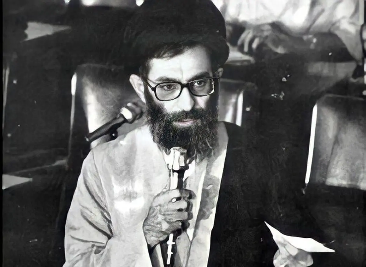 سخنان آیت الله خامنه ای یک روز پس از انتخاب ایشان به رهبری