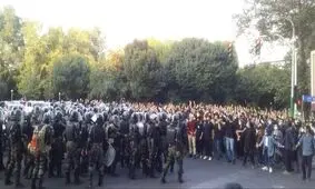 روزنامه دولتی «ایران»: تاکنون معترضی کشته نشده است/ آفتاب نیوز:چرا آمار رسمی کشته شدگان اعلام نمی شود؟