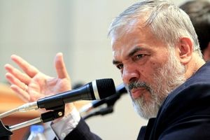 قدیریابیانه: ظریف با سکههای برجام در دماوند ویلا خریده است