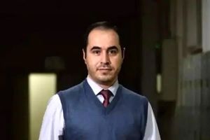 حسین رونقی به مرخصی آمد