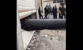 برخورد بوستر موشک به یک واحد مسکونی در دورود

