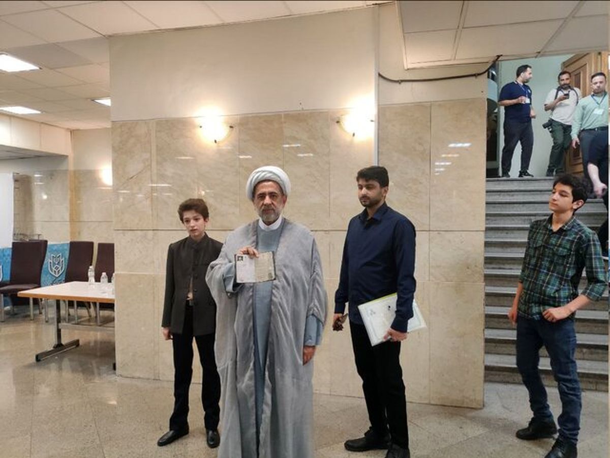 مهدی شیخ داوطلب نامزدی انتخابات ریاست جمهوری شد

