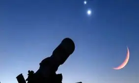 مقارنه زهره و زحل در آسمان