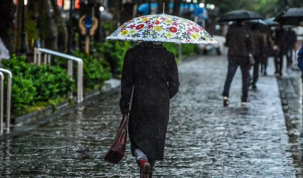 وضعیت جوی کشور؛ از رگبار و رعد و برق تا وزش باد