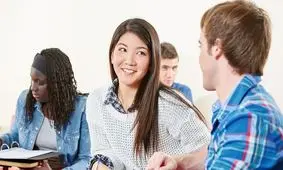 آیا عشوه گری زن و مرد پایه ای علمی و شگردی ثابت دارد؟